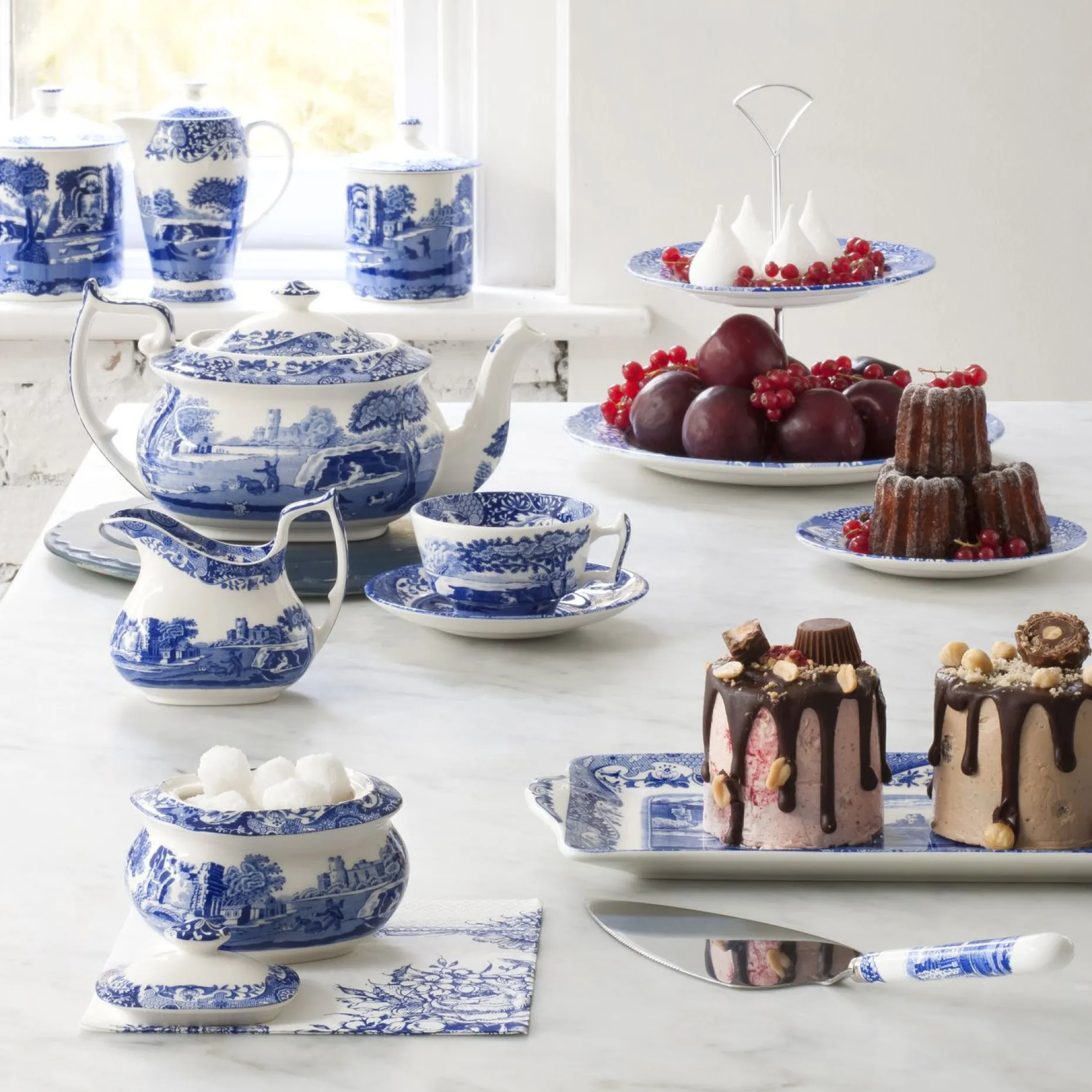 Blue Italian Kakefat